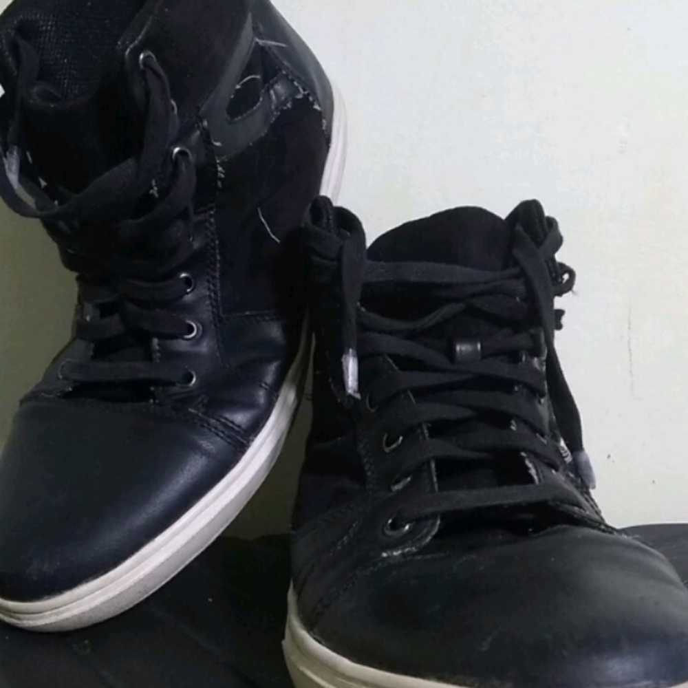 Guess sneakers